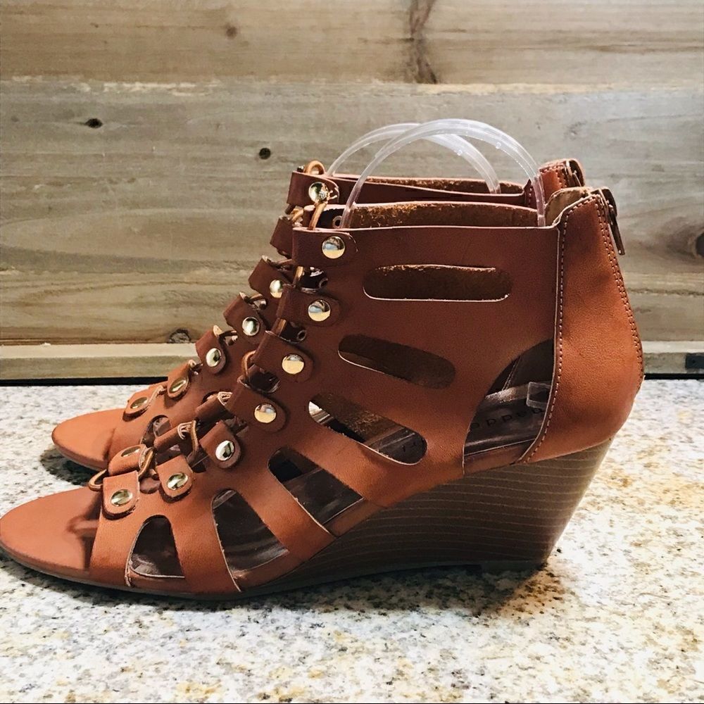 ✅Madden Girl by Steve Madden Ten Wedge Sandals